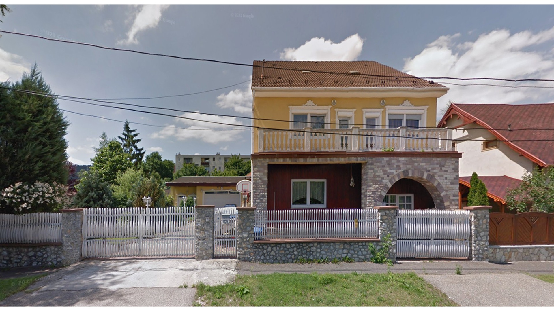 3533, Miskolc Mónus Illés utca 42-44