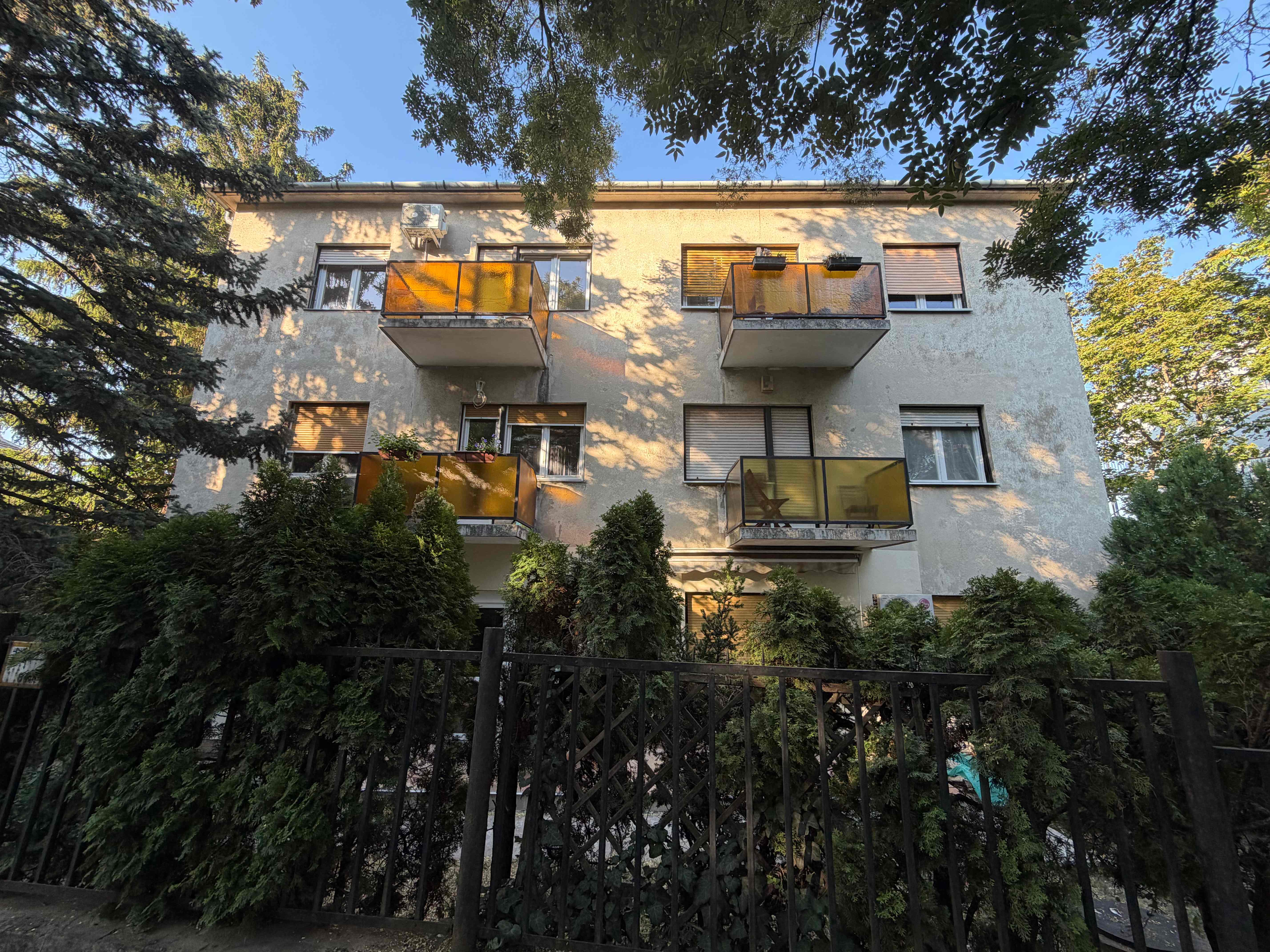Budapest XII. kerület Ráth Gy. utca 19. Budapest XII. kerület Ráth Gy. utca 19.