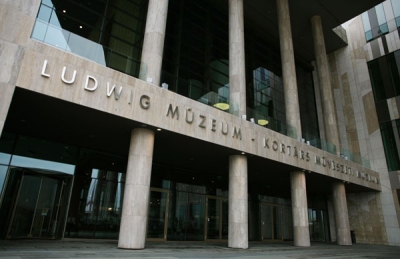 Októberben a Ludwig Múzeumban