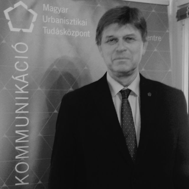 Változás a Magyar Urbanisztikai Tudásközpont élén