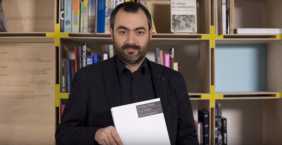 AZ ÉPÍTÉSZ KÖNYVESPOLCA. VENDÉG: HETEDIK MŰTEREM