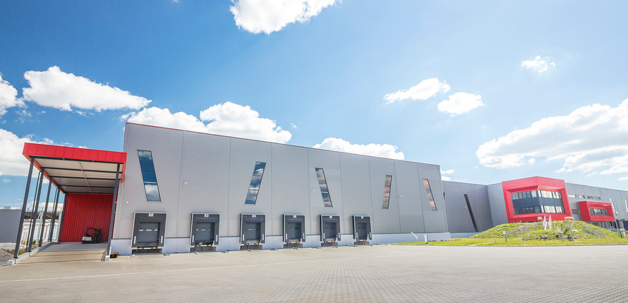 Korszerű szendvicspanel gyártósorral bővít a Kingspan Magyarországon, ezzel is megerősítve vezető pozícióját a régióban